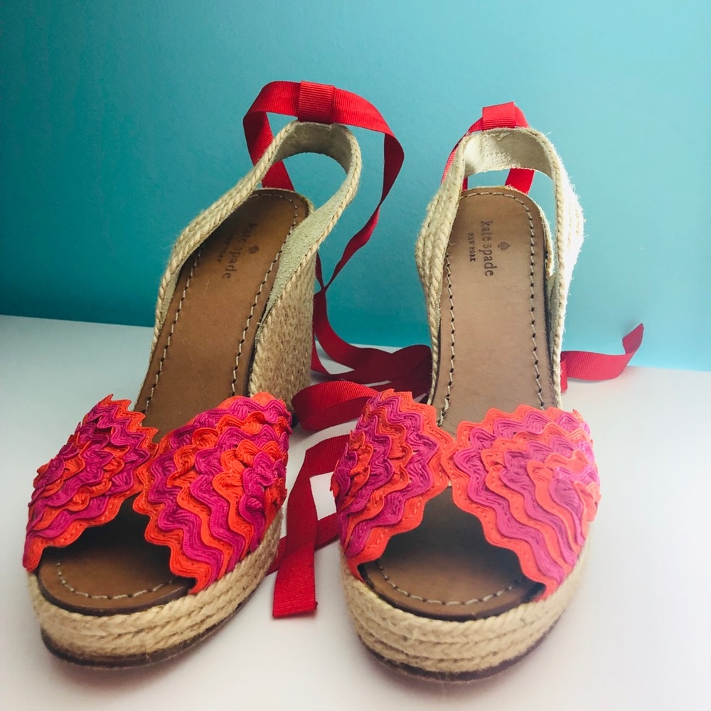 Kate Spade wedged tie up sandals size 7